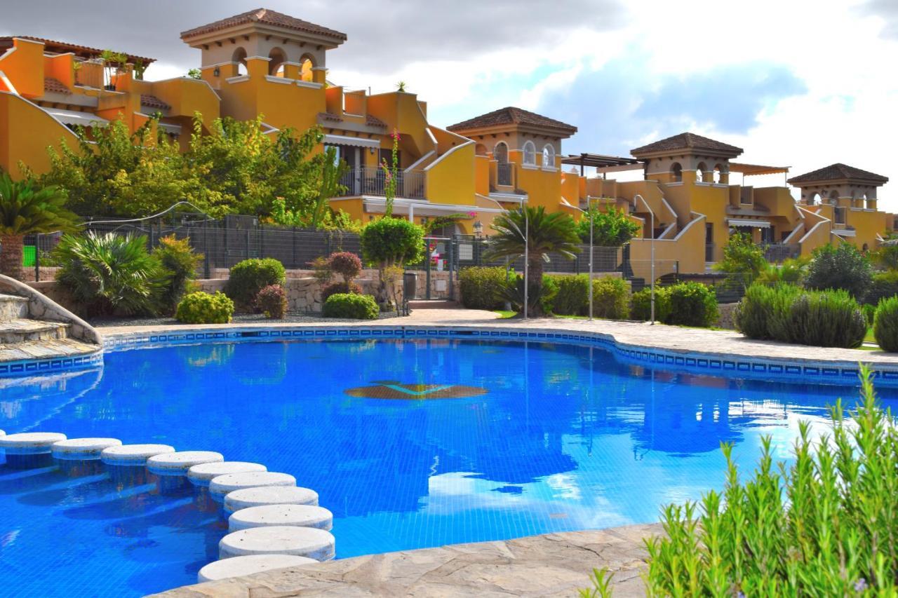 Apartamento Con Hermoso Jardin Y Ac Isla Plana Exterior photo