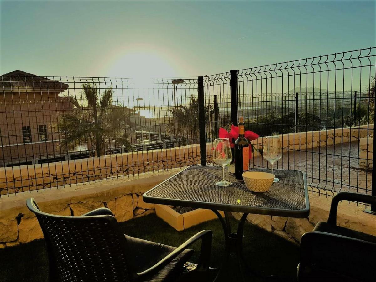 Apartamento Con Hermoso Jardin Y Ac Isla Plana Exterior photo